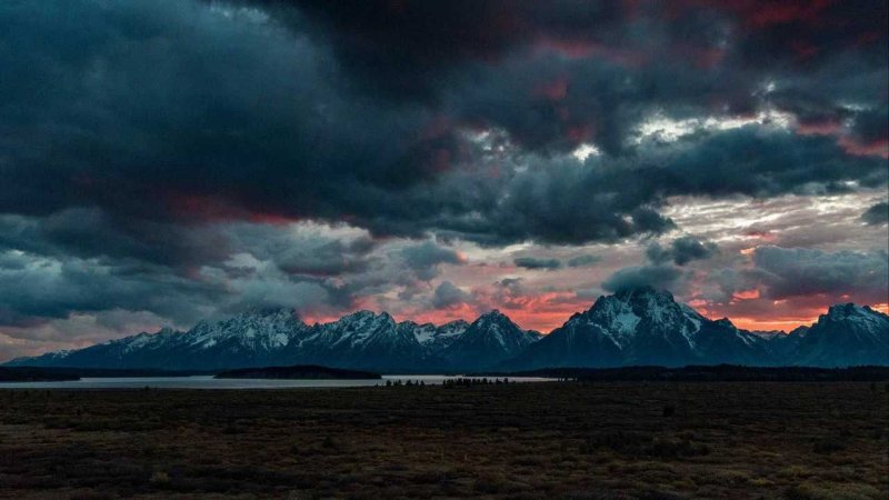 Горы в облаках