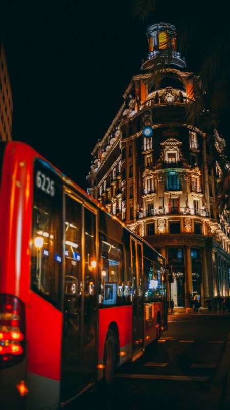 Автобус ночью