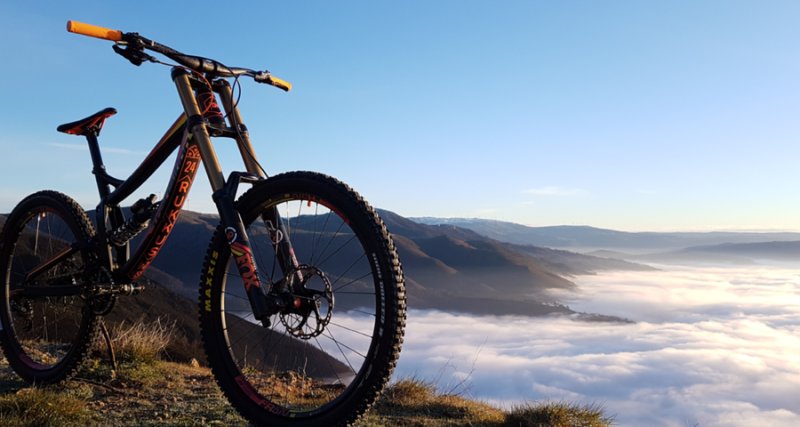 МТБ велосипед даунхилл