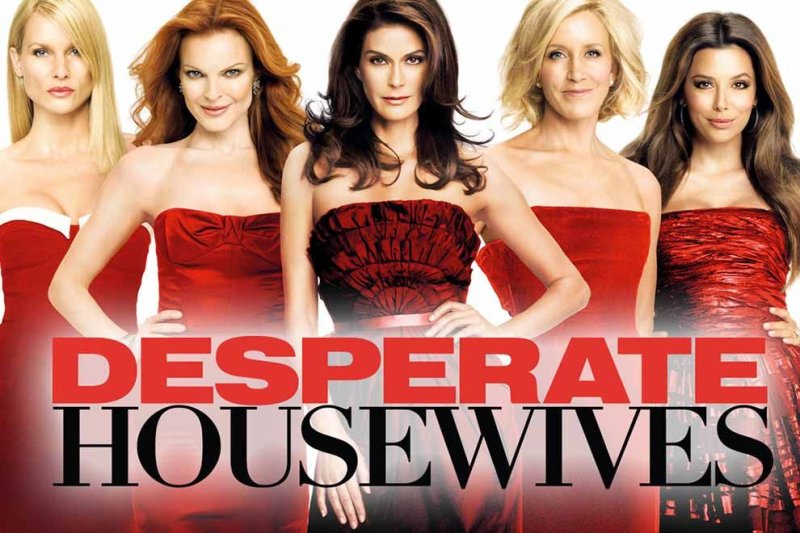 Отчаянные домохозяйки сериал Постер