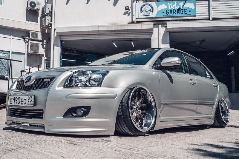 Toyota Avensis 2007 stance