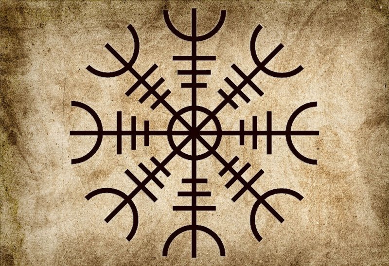 Оберег шлем ужаса Агисхьяльм