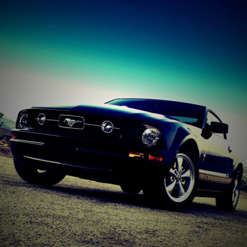 Форд Мустанг черный