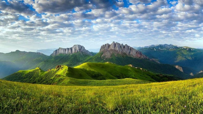 Большой Тхач (гора)