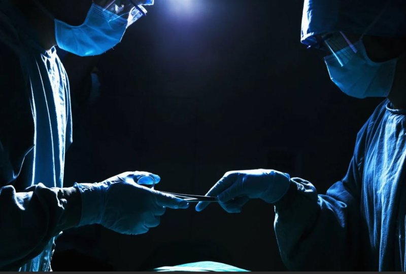 Заставка на рабочий стол хирургия