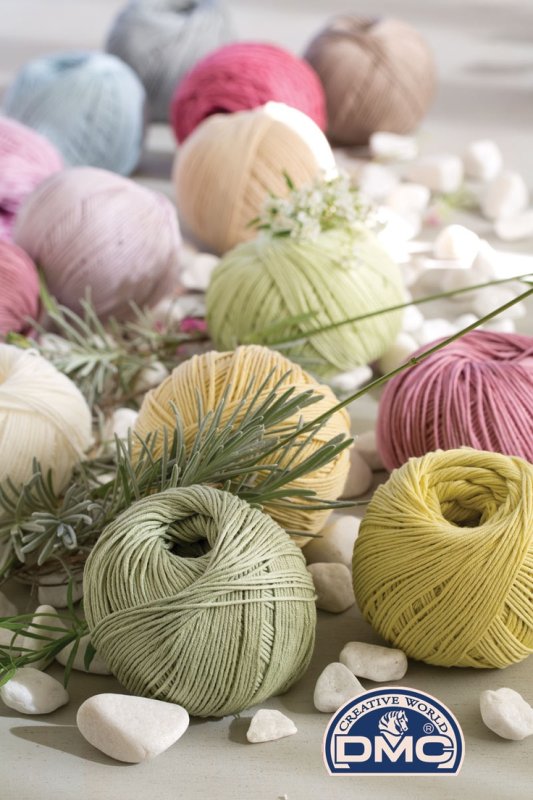 Красивые моточки пряжи