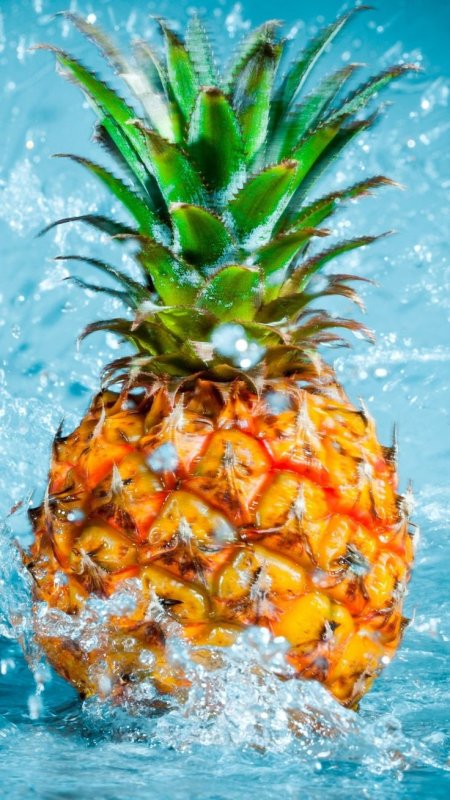 Фрукты в воде