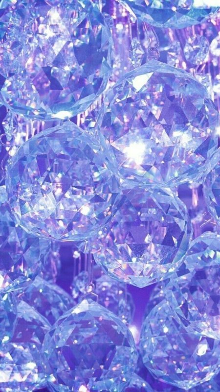 Фиолетовый бриллиант