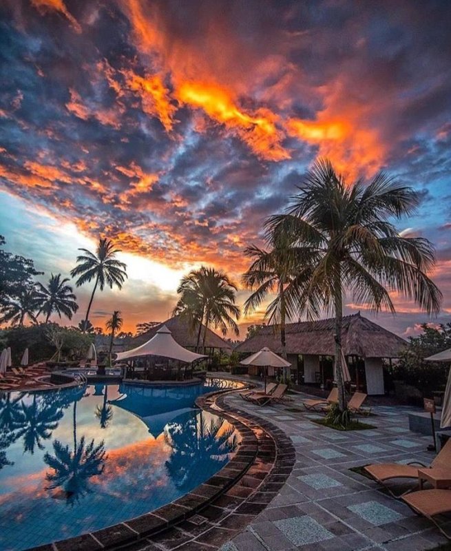 Убуд бассейн рассвет