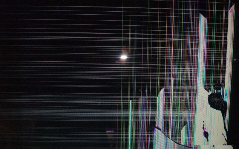 Разбитый экран