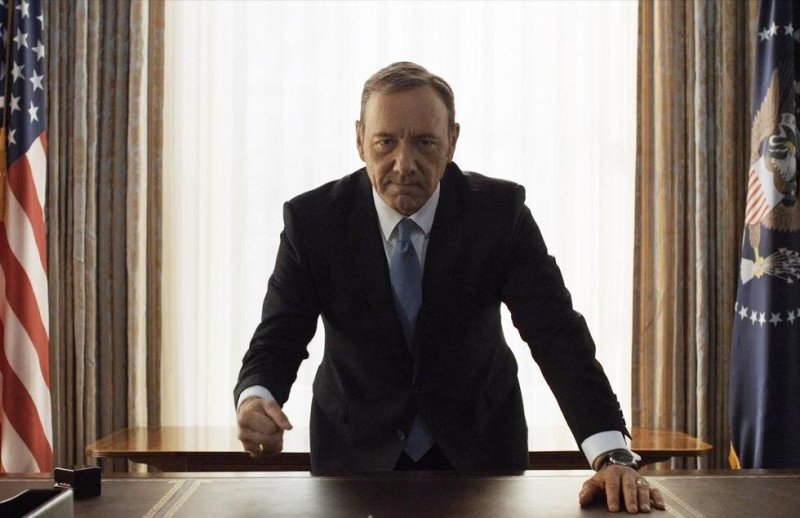 Кевин Спейси сериал карточный домик