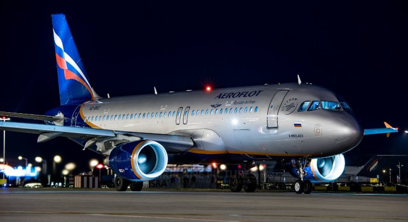 Самолёт Airbus a320