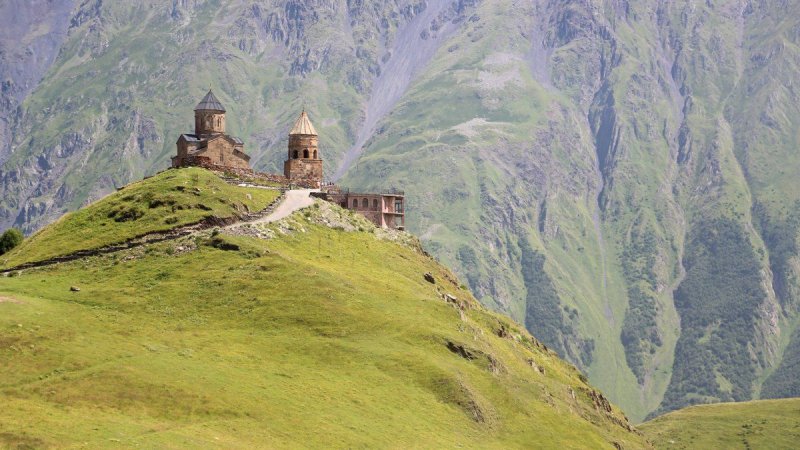 Ананури Гудаури Казбеги