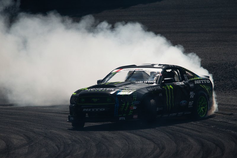 Тойота Супра дрифт