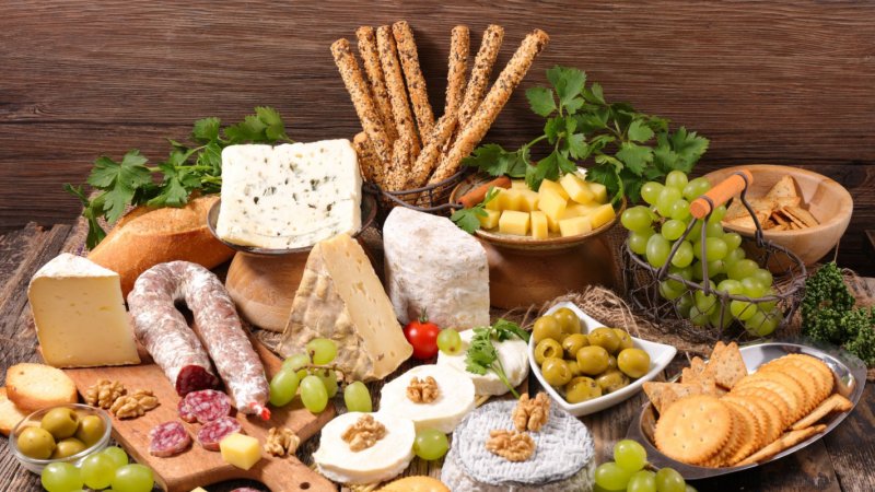 Продукты на столе