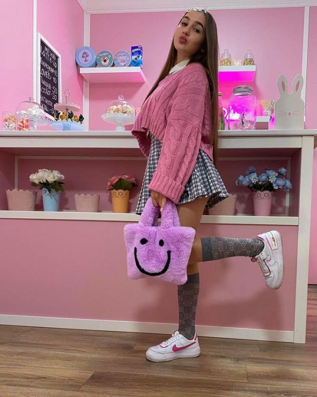 Леди Диана блоггер 2021