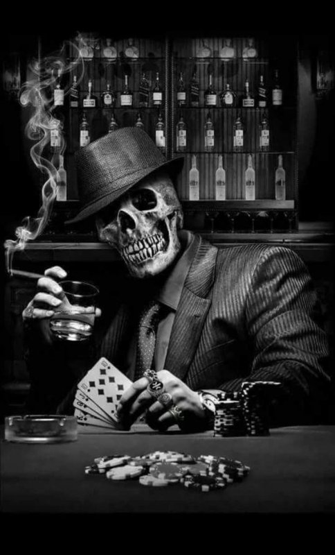 Череп с сигарой