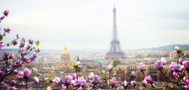 Эйфелева башня в Париже