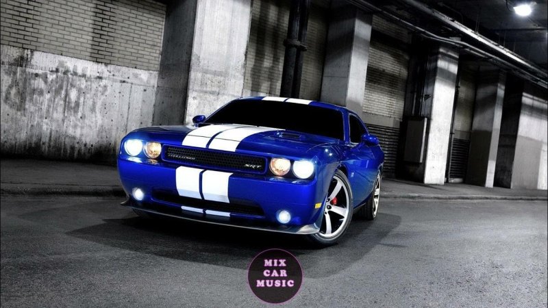 Dodge Challenger srt8 392