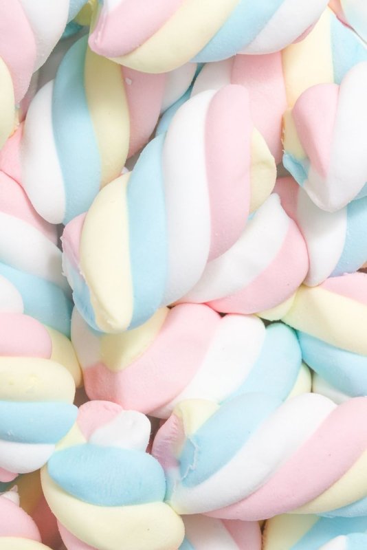 Сладости в пастельных тонах