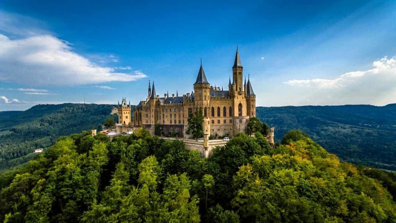 Замок Гогенцоллерн (Hohenzollern_Castle)