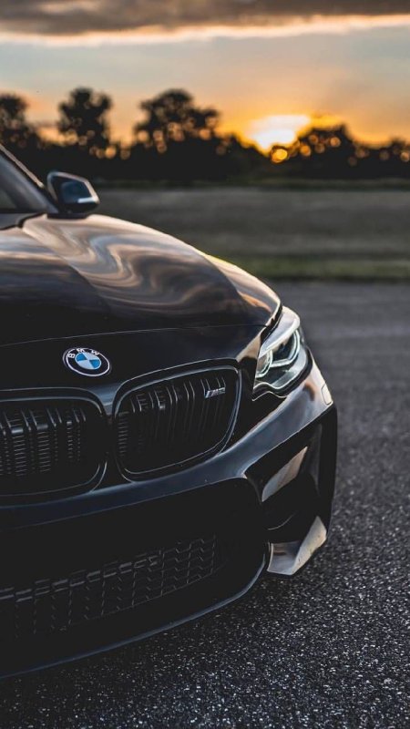 Черный BMW 4k