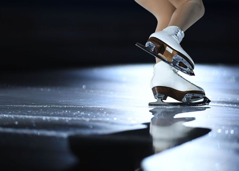 Коньки на льду