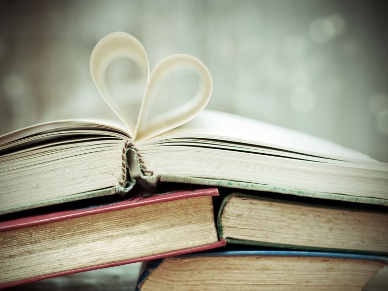 Фон с книжками для презентации