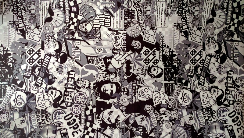 Стикербомбинг черно белый