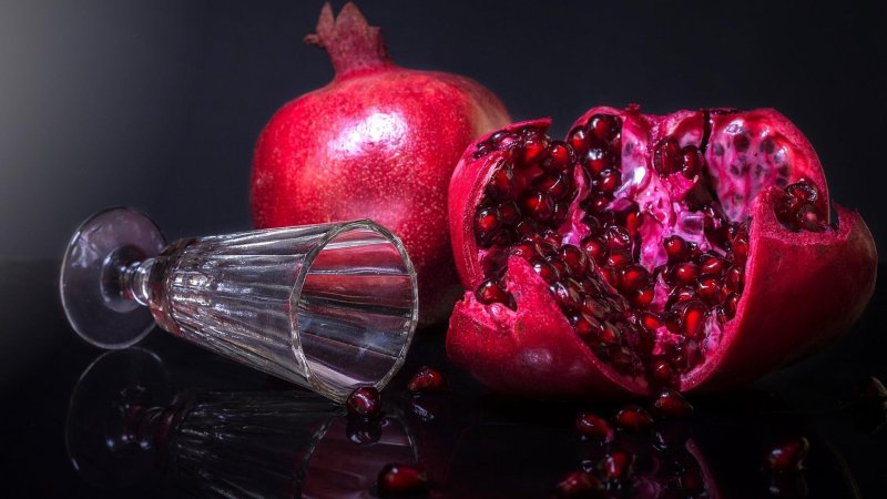 Гранат Pomegranate