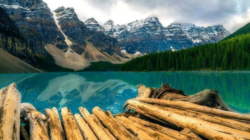 Озеро Морейн Альберта Канада