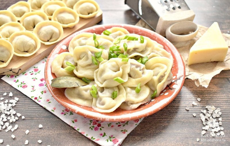 Лепка пельменей