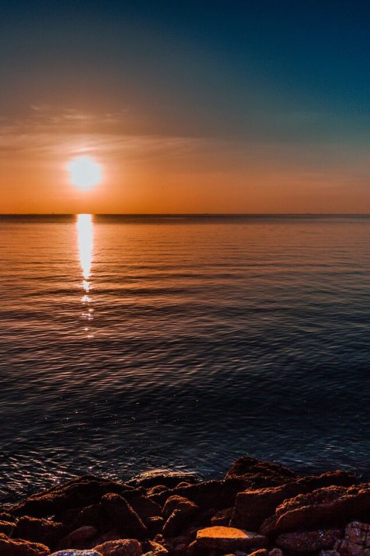 Вечер на море