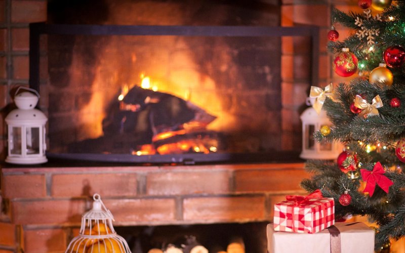 Новогодний фон с камином