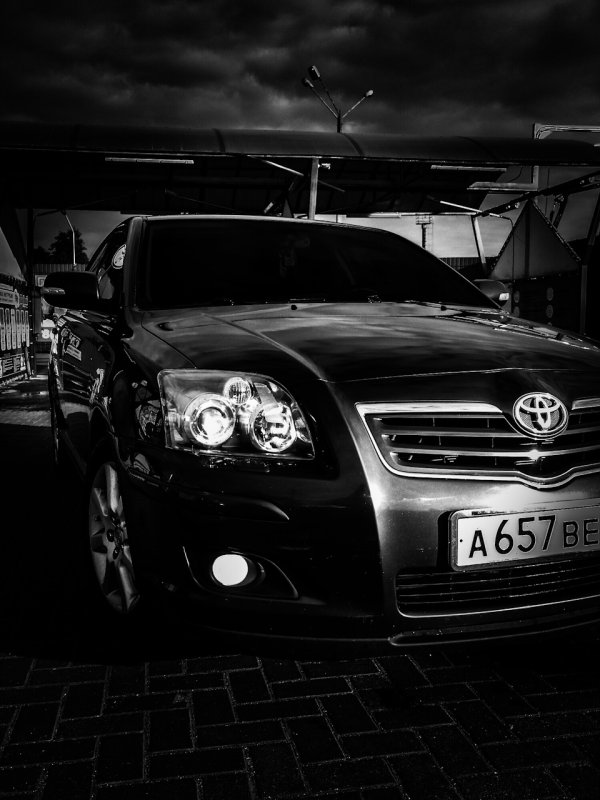 Тойота Авенсис 2