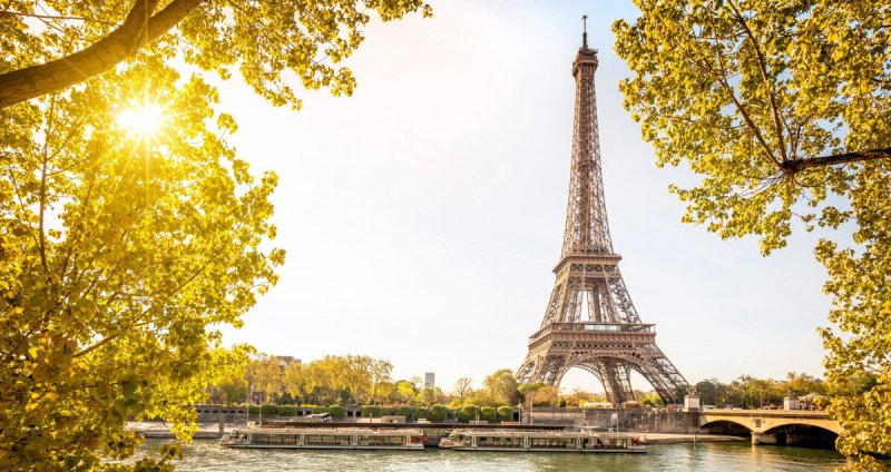 Золотая осень и Эйфелева башня