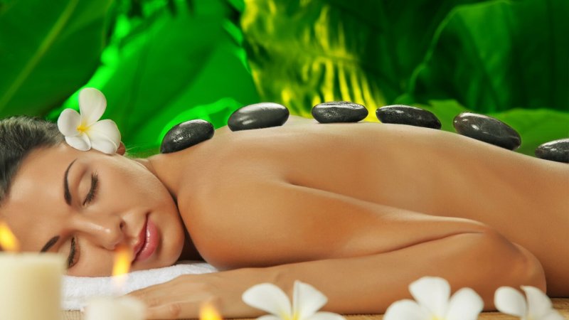 Массаж камнями