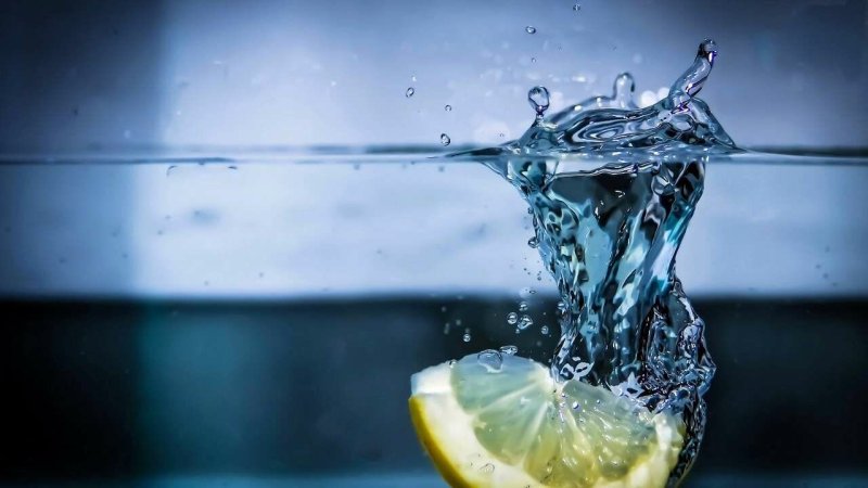 Брызги воды