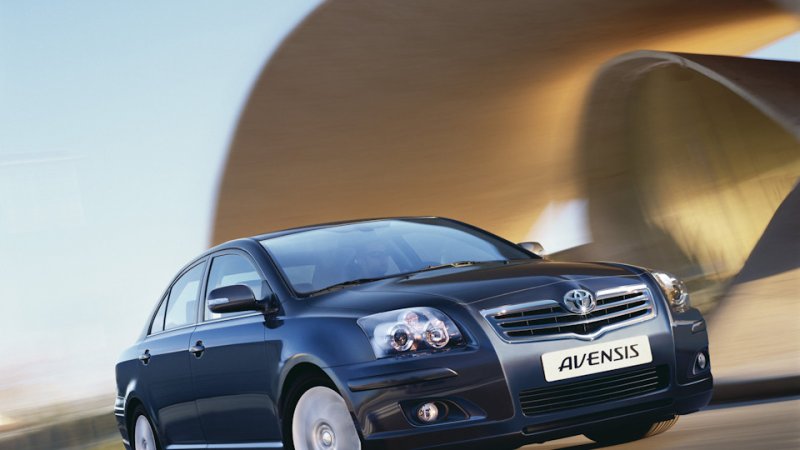 Тойота Авенсис t250 2007