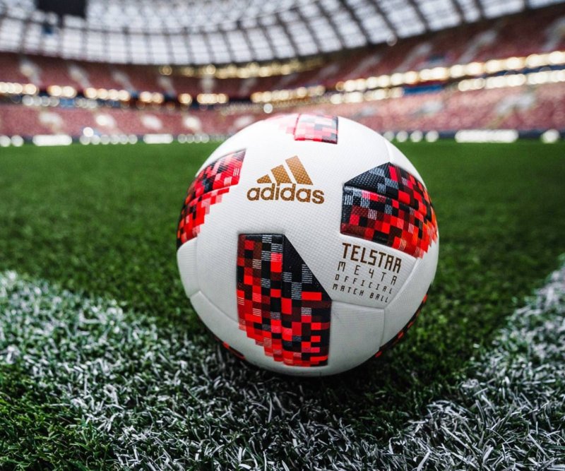 Адидас Telstar 18
