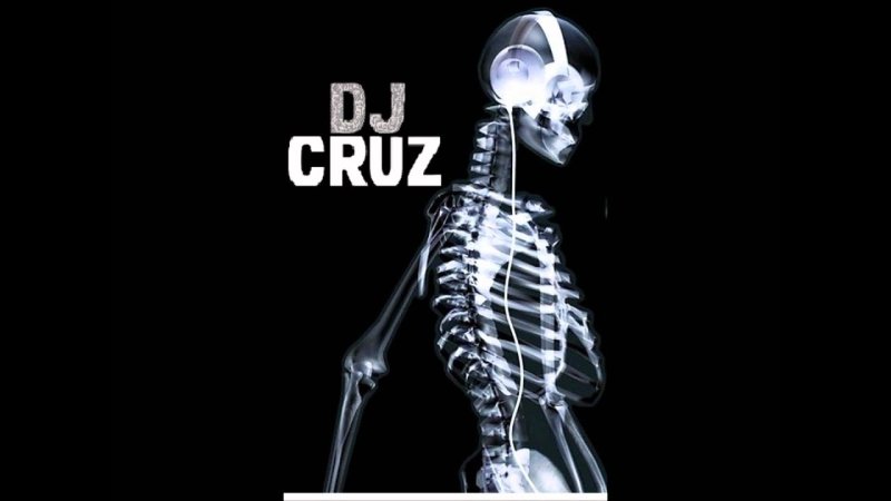 Скелет на черном фоне