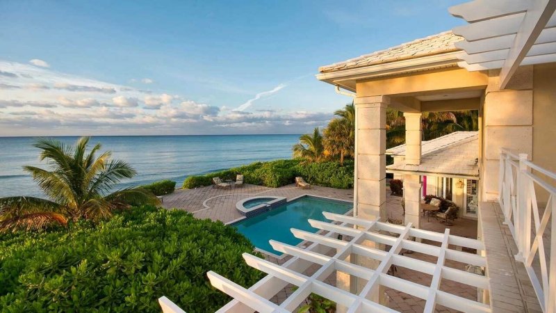 Вилла на берегу моря Чеджу