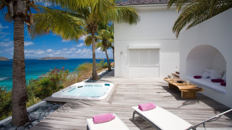 Вилла у моря