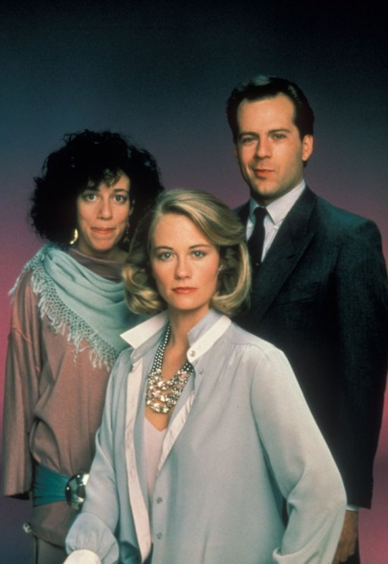 Сериал с Брюсом Уиллисом лунный свет детективное агентство