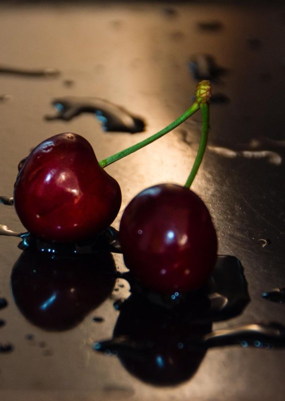 Красивая вишня