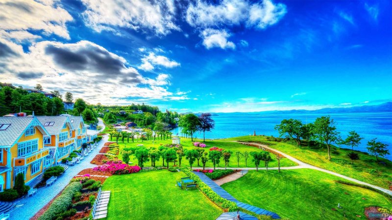 Домик у моря