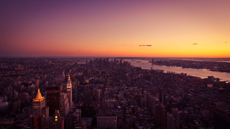 Рассвет в городе