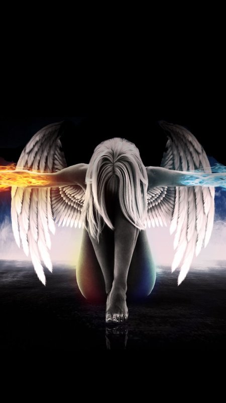 Ангел с большими крыльями