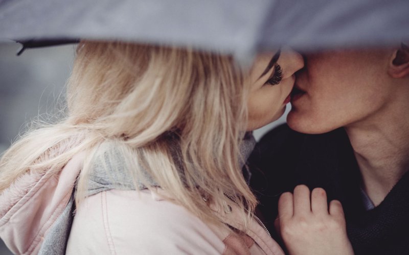 Блондин и блондинка