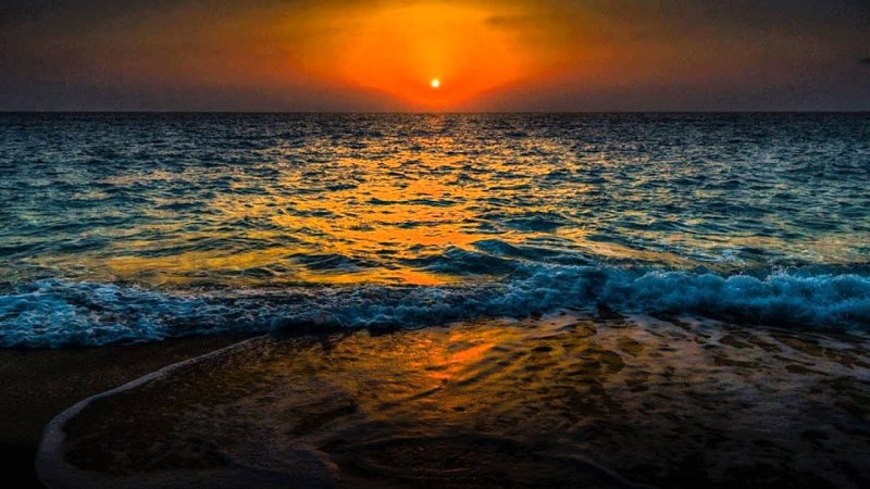 Вечер на море